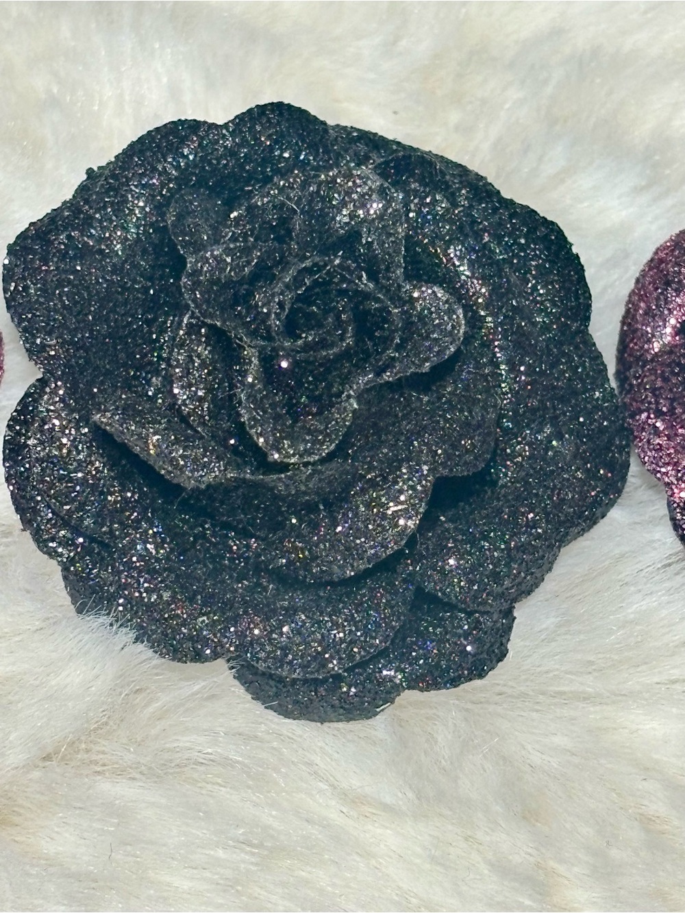 Vintage Glitter Rose Brooch Set - Picture 7 of 9